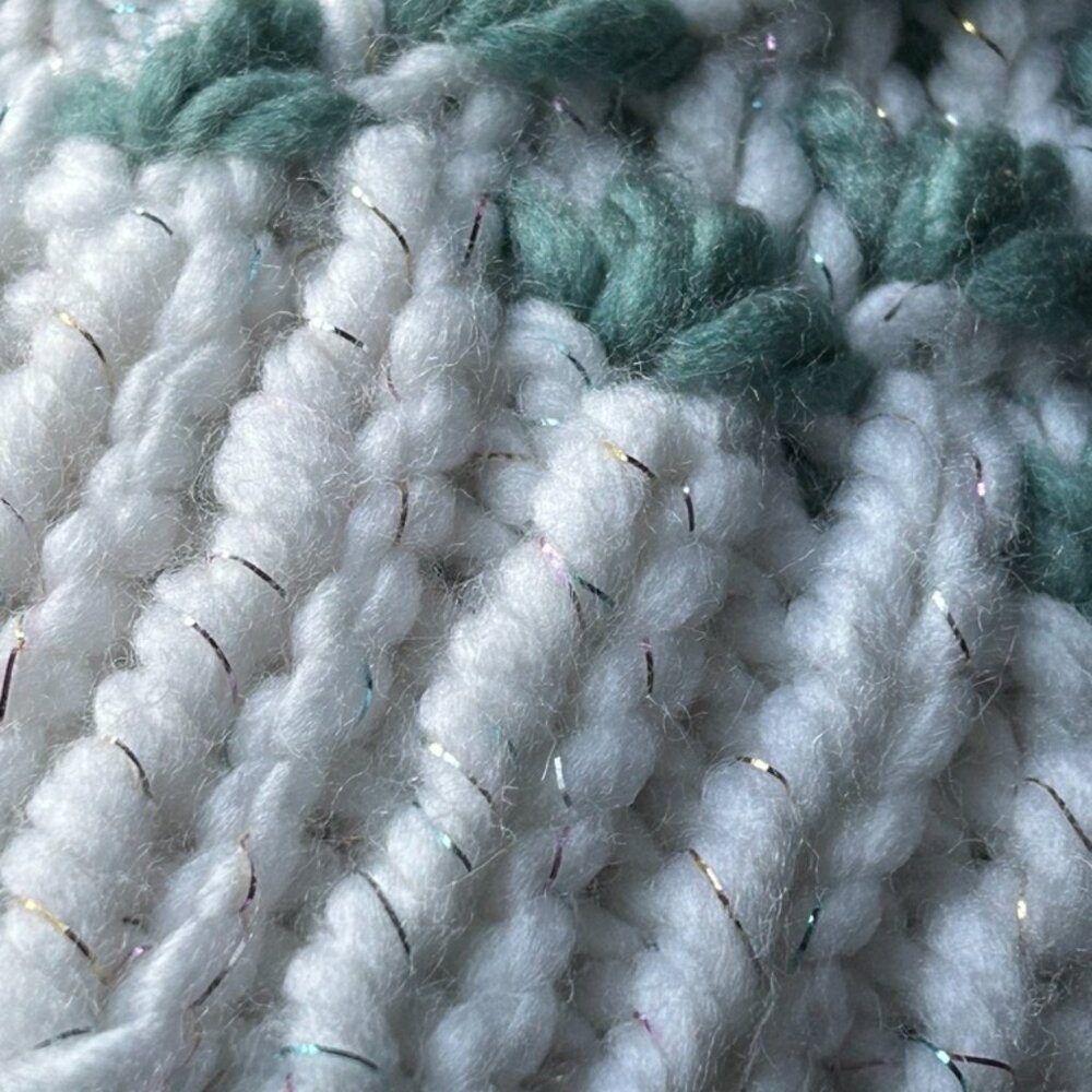 NWOT Hand Made White and Turquoise Lotus Flower Beanie/Hat - Picture 5 of 11